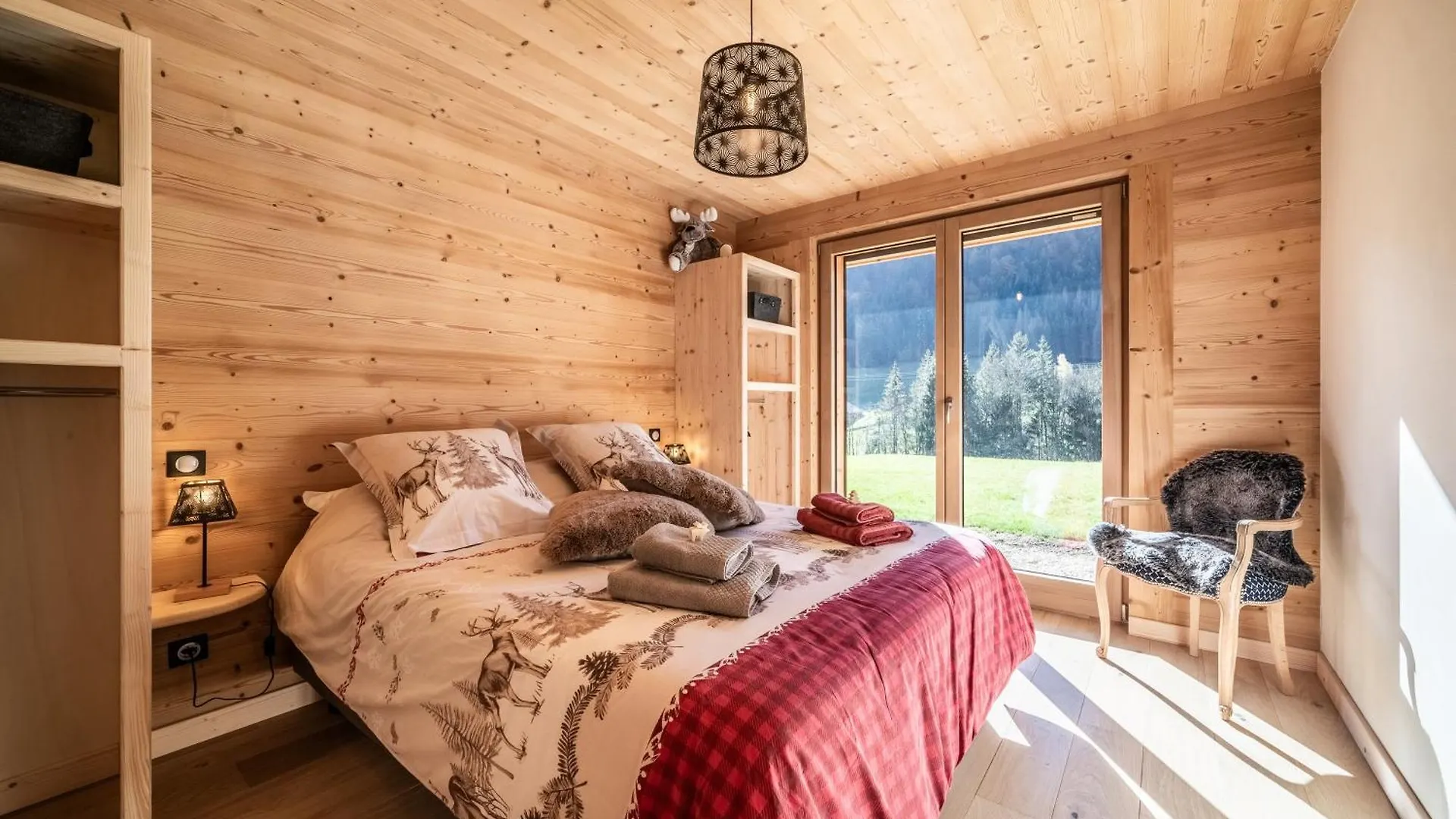 Le Chalet Des Praz 아봉당스