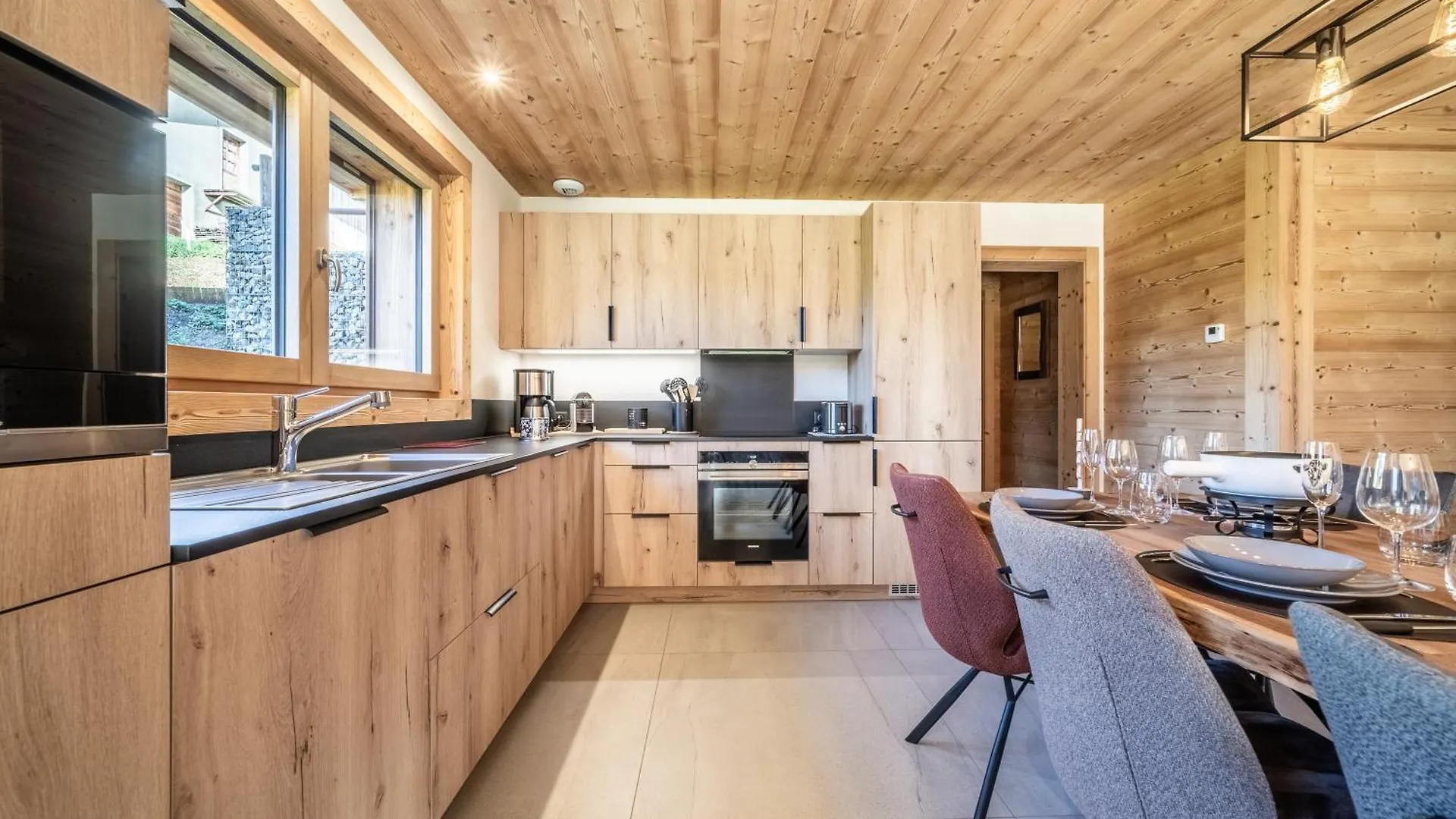 Le Chalet Des Praz 아봉당스